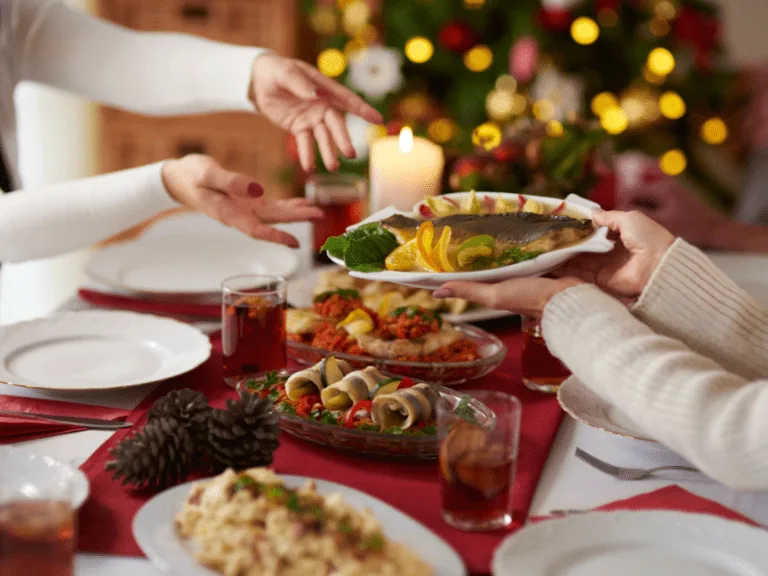 Detta ska du undvika på årets julbord om du är gravid