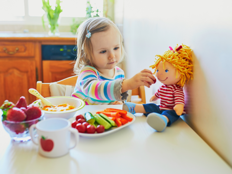 5 sätt att få små barn att våga prova ny mat